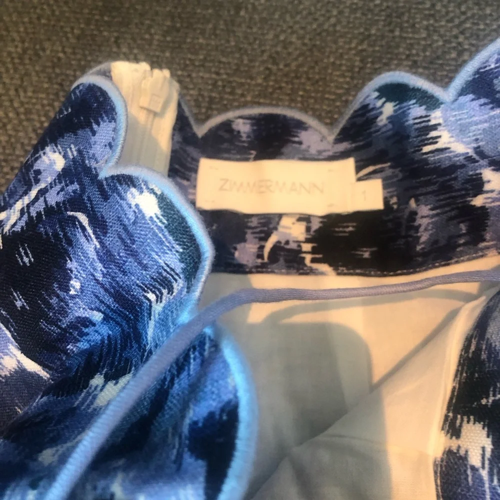 Zimmermann White Shorts with Blue Floral Scallop Hem - Picture 4 of 8
